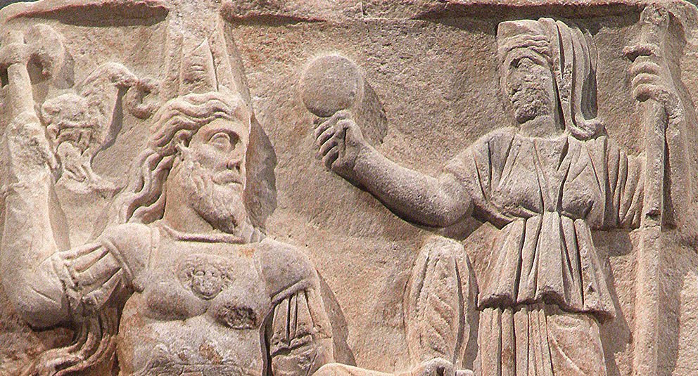 Thần chiến tranh Jupiter Dolichenus rất được quân đội La Mã đặc biệt tôn sùng.