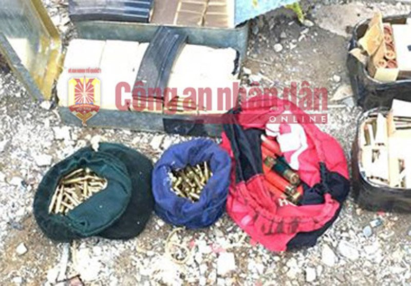 Lực lượng Công an thu giữ hàng ngàn viên đạn và vỏ đạn.