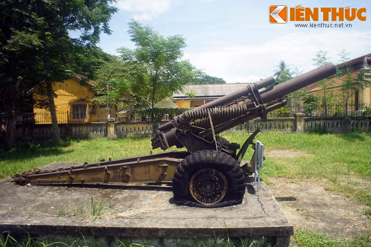 Pháo 155mm của Mỹ trang bị cho quân đội Sài Gòn, quân Giải phóng thu được tại căn cứ Tân Mỹ, Thừa Thiên - Huế ngày 26/3/1975.