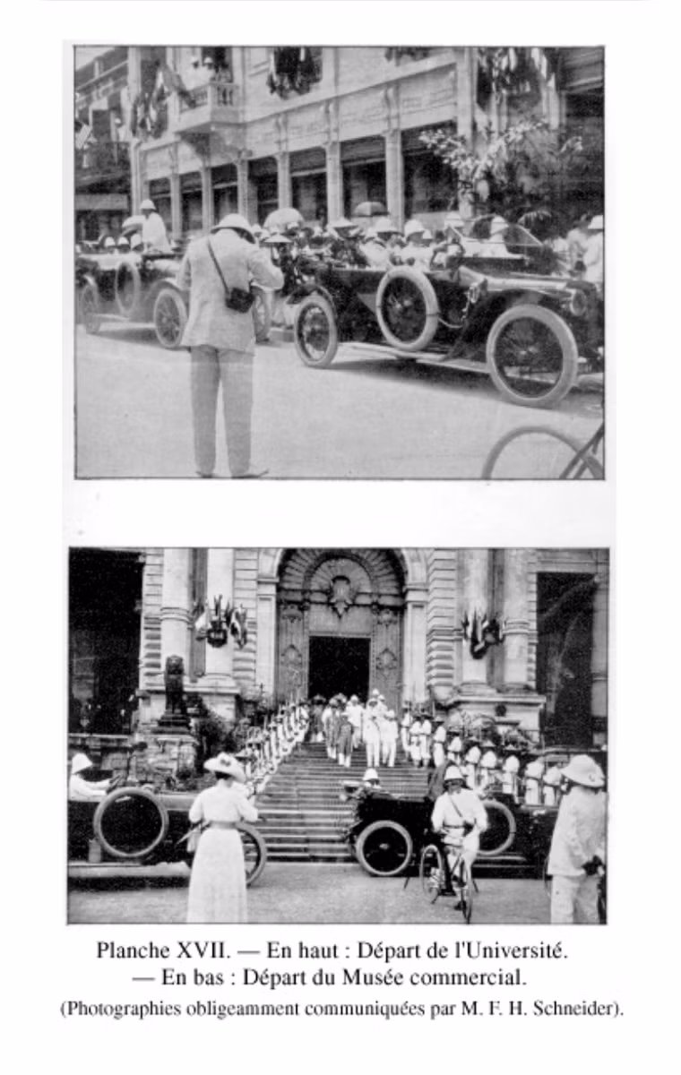 Ảnh trên: Vua Khải Định ra về sau khi thăm Đại học Đông Dương. Ảnh dưới: Đoàn của vua ra về sau khi thăm Bảo tàng Thương mại. Ảnh tư liệu.