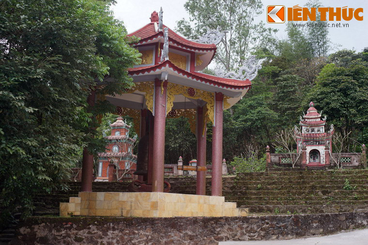 Lầu chuông của chùa Thiên Tượng.