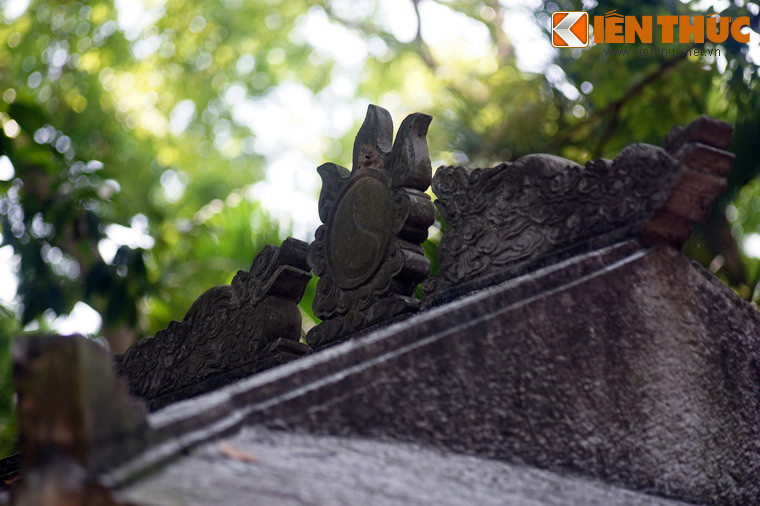 Ẩn chứa một truyền thuyết lịch sử thiêng liêng, lăng mộ Kinh Dương Vương là điểm hành hương đầy ý nghĩa cho những người con nước Việt vào ngày Giỗ Tổ Hùng Vương.