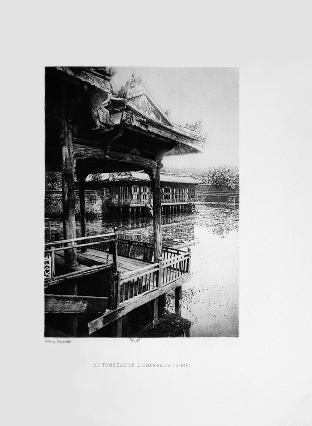 Hồ Lưu Khiêm trong lăng vua Tự Đức. Ảnh tư liệu.