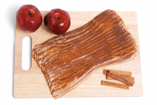 Khi dùng quế, cũng nên chú ý không kết hợp với một số loại thực phẩm có chứa axit alpha lipoic như men bia, rau bina, bông cải xanh,đậu Hà Lan, mướp đắng, tỏi, nhâm sâm hay một số loại thuốc tiểu đường khác.