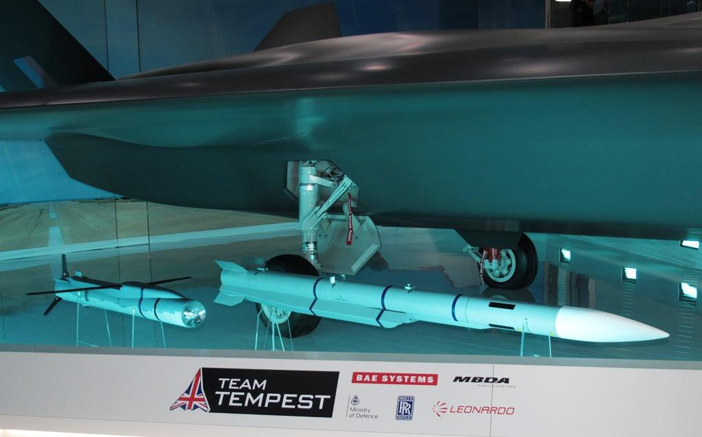 Tiếp theo hợp đồng phát triển vũ khí trị giá 150 triệu bảng vào năm 2016 là hợp đồng 411 triệu bảng vào năm 2019 để tích hợp SPEAR 3 lên F-35B.