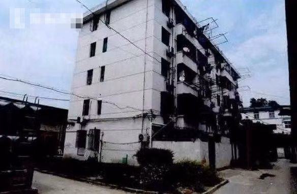 Chuyen la hom nay: Ngu day muon, con trai suyt bi cha... thieu song