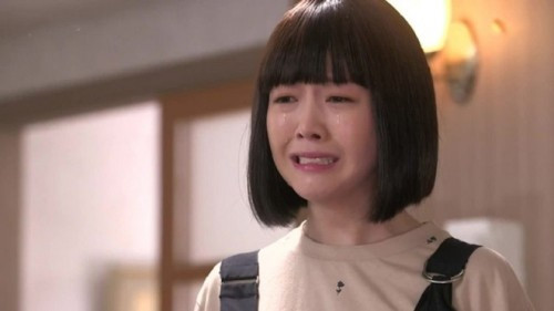 Khong goi dien ve hoi tham me nguoi yeu, co gai bi ban trai trach moc het loi