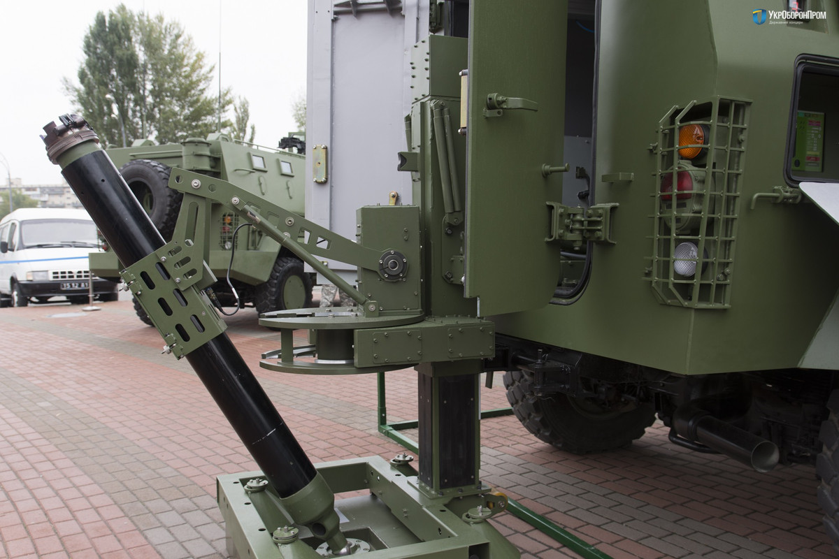 NSDC cho biết, các cuộc kiểm tra đánh giá đối với hệ thống cối tự hành 120 mm Bars-8MMK đã được tiến hành trong quá trình tập trận tại khu vực thử vũ khí của lực lượng mặt đất nước này.