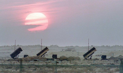 Trên thực tế các hệ thống phòng không Patriot là một tổ hợp phòng không đa nhiệm, với bán kính phòng không từ 80 đến 100 km, có khả năng đánh chặn tất cả các loại máy bay, tên lửa ở mọi độ cao. Với tốc độ đến 5M, tên lửa có thể dễ dàng đánh chặn tên lửa đạn đạo, nhưng hiệu quả đánh chặn tên lửa hành trình thấp, nhưng không phải là không thể đánh chặn.