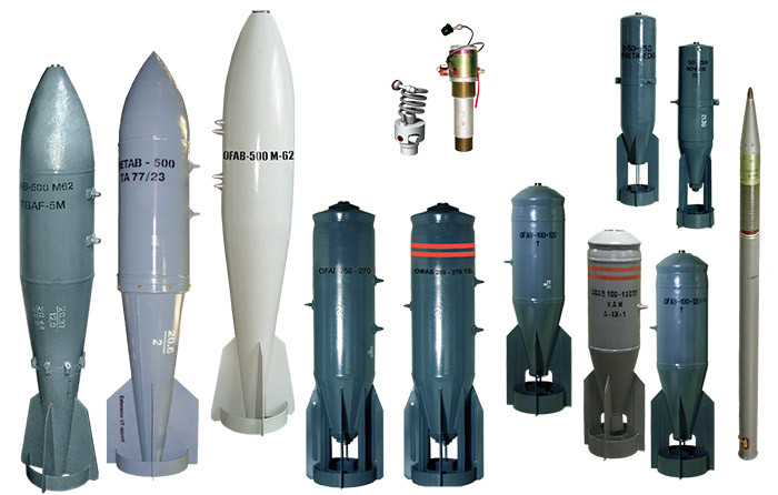 Trong ảnh là một số dòng bom và rocket có thể được trang bị cho các dòng chiến đấu cơ do Liên Xô và Nga hiện nay sản xuất. Trong đó các mẫu bom OFAB được đánh giá là phổ biến nhất vì chúng có chi phí thấp nhưng lại mang đến hiệu quả cao trong tác chiến.Nguồn ảnh: Dunarit Corp.