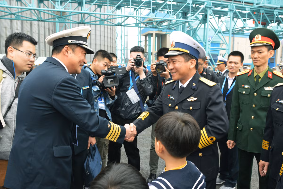 Bien doi tau ho ve Viet Nam cap cang Thanh Dao tham Trung Quoc-Hinh-3