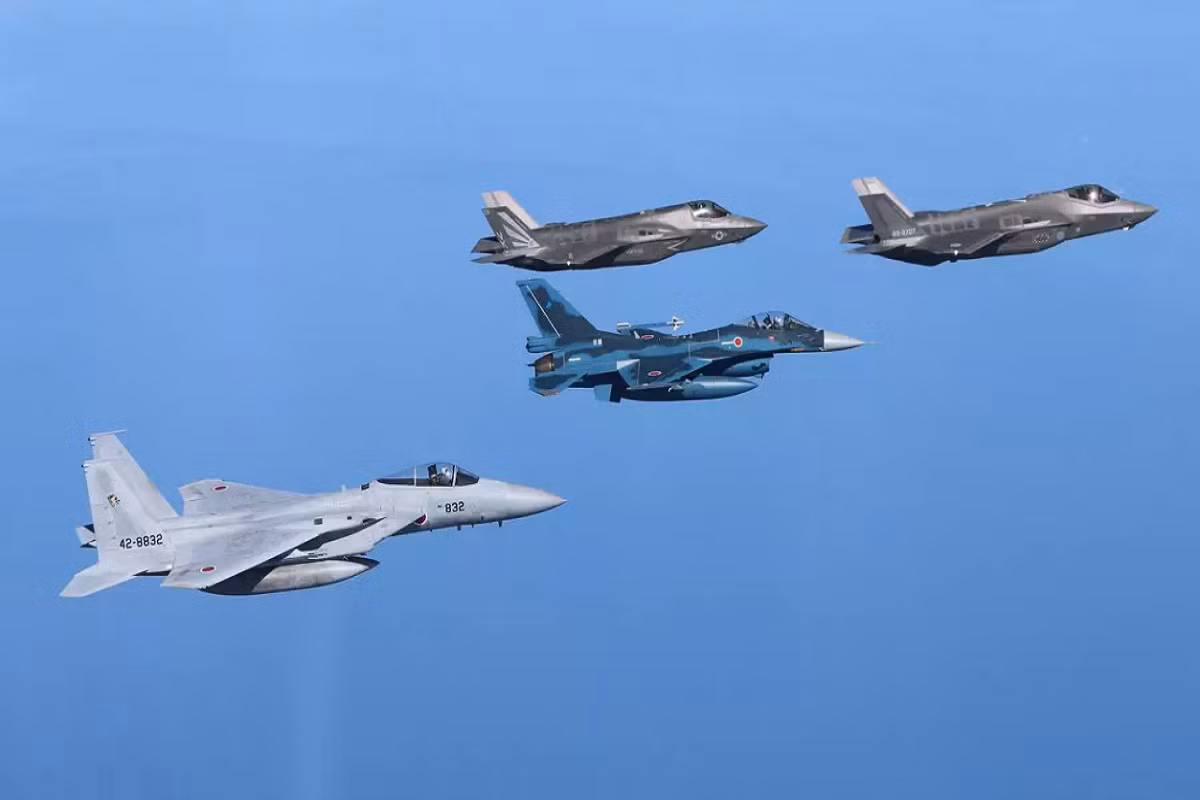 Hiện tại trong biên chế Phòng vệ trên Không Nhật Bản đang vận hành 13 chiếc tiêm kích tàng hình F-35A, trong đó có hơn 10 chiếc được triển khai tới căn cứ không quân Misawa từ cuối năm ngoái. Nguồn ảnh: The Drive.