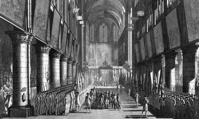 Bức họa về một buổi lễ Nhà thờ Đức Bà ban phước lành cho lá cờ của Vệ binh Quốc gia Pháp năm 1789. Nhà thờ Đức Bà hiện nay thực ra đã thay thế một nhà thờ khác bị lửa phá hủy trước đó. Nhà thờ này lại bị cháy một lần vào thế kỷ 13, và phải được khôi phục giữa những năm 1230-1240, theo New York Times. Ảnh: Getty Images.