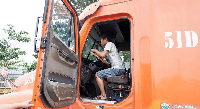 Nhà chức trách phát hiện hàng loạt tài xế container sử dụng ma túy.