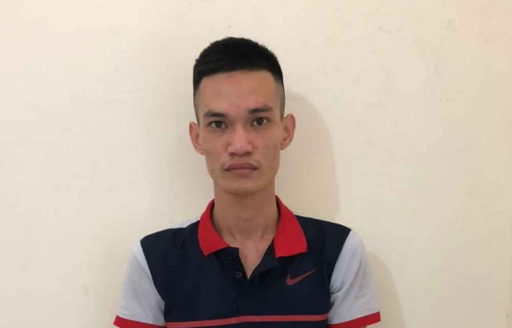 Video: Canh sat chan bat o to cho ma tuy va vu khi “nong“-Hinh-6