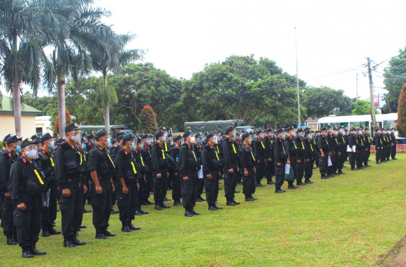 Hai ngày 20/8 và 21/8, Trung đoàn CSCĐ Tây Nguyên điều động 310 CBCS đến TP HCM để thực hiện nhiệm vụ kiểm soát, đảm bảo an ninh trật tự và phòng, chống dịch COVID-19. Ảnh: BCA