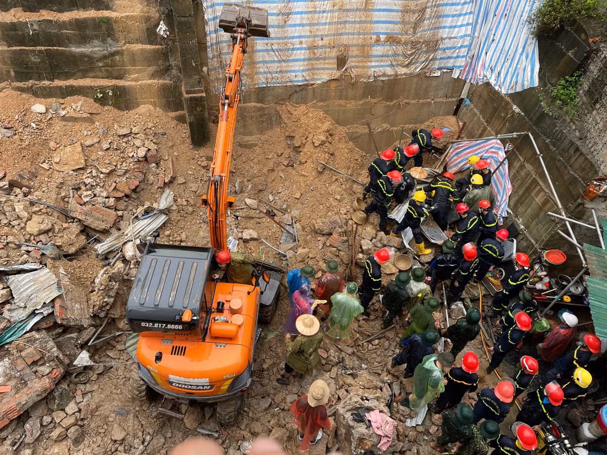 Toan canh vu sat lo ke o Quang Ninh khien 3 cong nhan thiet mang-Hinh-2