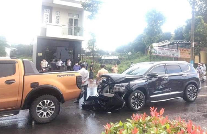 Canh sat dieu tra vu hai nhom doi tuong no sung tai TP Pleiku