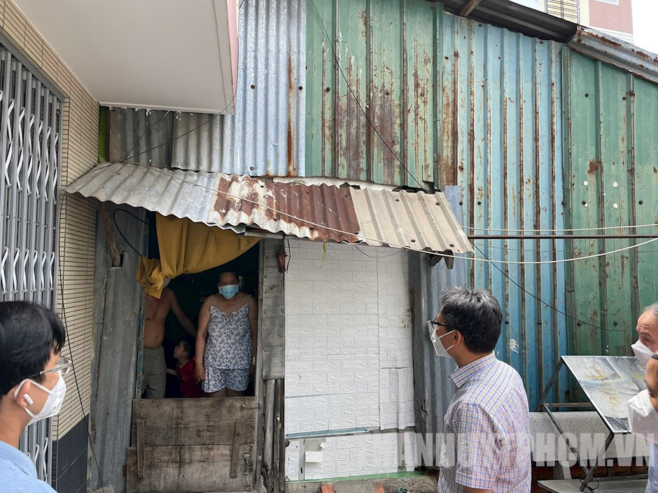 Nhat ky “vi hanh” sat sat cung dan TP HCM chong Covid cua Pho Thu tuong Vu Duc Dam-Hinh-2