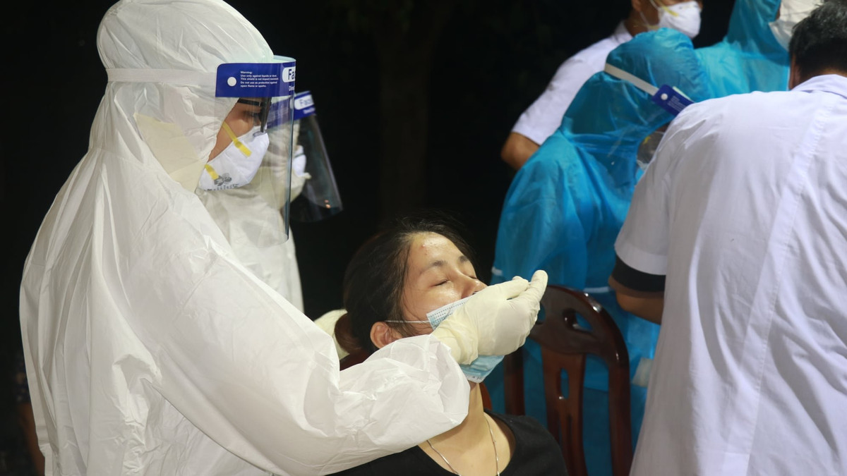 Hai Duong: 5 ca mac moi lien quan nhan vien quan thit cho