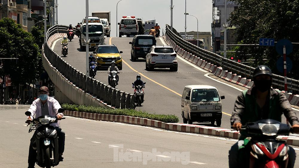 Việc người dân có tâm lý chủ quan, ý thức chấp hành kém khiến công cuộc phòng, chống dịch của thành phố trở nên khó khăn hơn.