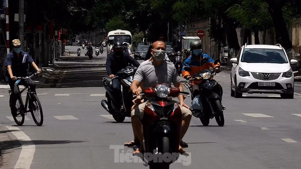 Đường Nguyễn Thái Học.