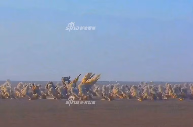 Nó cũng ra nỗi sợ hãi uy hiếp tâm lý binh sĩ đối phương. Nguồn ảnh: Sina