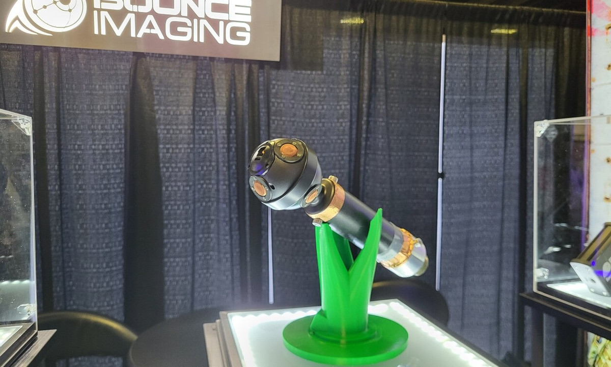 Vì những đặc điểm đó, Recce360 sẽ được sử dụng như một thiết bị kiểm soát một không gian rộng lớn nhưng nguy hiểm đối với con người. Nó cung cấp hình ảnh 360 độ toàn khu vực và truyền dẫn về thiết bị xem thông qua cáp quang bọc thép an toàn.