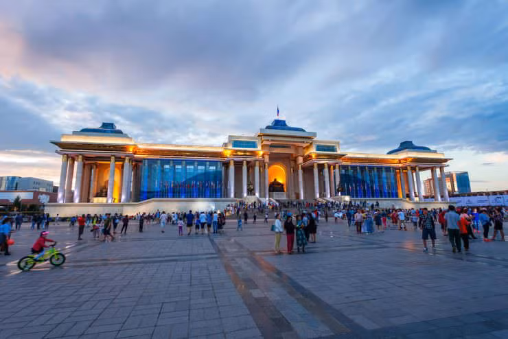 Với mật độ 4 người/1 dặm vuông, đất nước Mông Cổ hiện là quốc gia có mật độ dân số thưa thớt nhất thế giới.