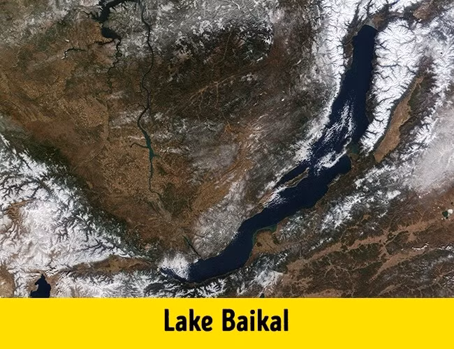 Nước ngọt chỉ chiếm 3% trong tổng lượng nước trên Trái đất. Cụ thể, các đại dương và biển trữ tới 97% lượng nước của Trái đất nhưng lại mặn và không phù hợp làm nước sinh hoạt. Trong khi đó, 3% tổng lượng nước ngọt trên thế giới có ở sông băng (chiếm 70%) và hồ Baikal (20%).