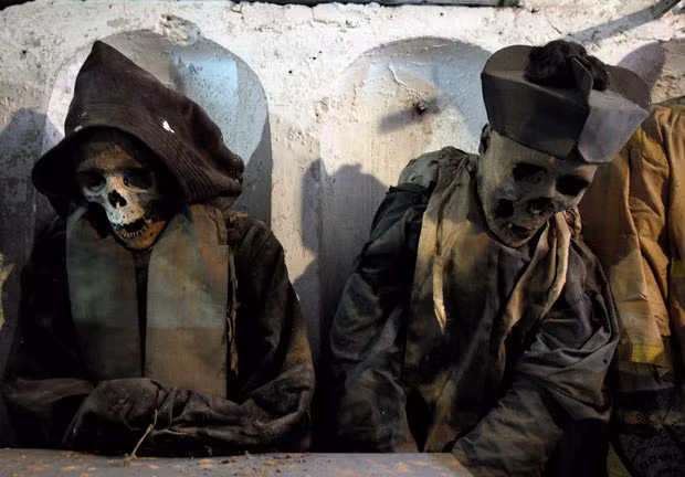 Trong suốt nhiều năm, các chuyên gia, nhà khoa học vô cùng tò mò về bí quyết ướp xác của người xưa là gì mà thi hài những người quá cố được bảo quản tốt như vậy.