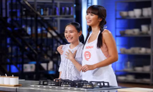 Ha Anh bat ngo chia se ve “con nguoi that” cua minh trong can bep