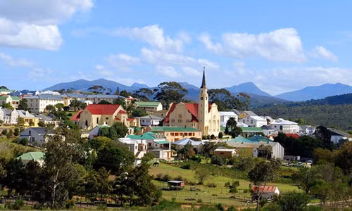 List voi 5 thi tran nho cuc ky hay ho, tha ho kham pha-Hinh-4