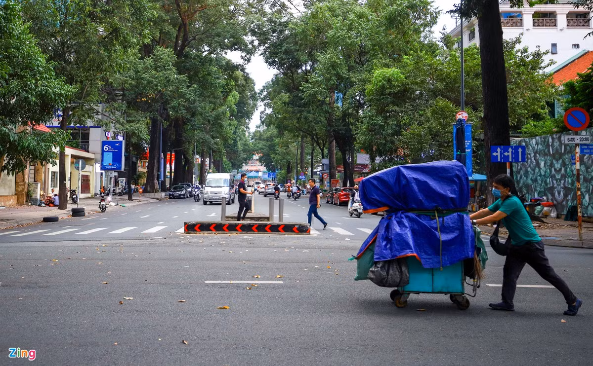 Các trục đường Phạm Ngọc Thạch, Võ Văn Tần, Trần Cao Vân sẽ có hệ thống mái che tạo không gian thuận lợi cho du khách tham quan và các hoạt động mua bán.