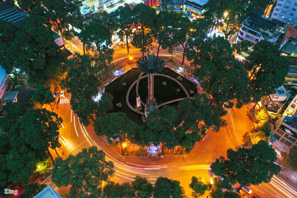 Chia sẻ về việc mở phố đi bộ tại khu vực hồ Con Rùa (quận 3, TP.HCM), Giám đốc Sở Quy hoạch Kiến trúc TP.HCM cho rằng ý tưởng này không mới. Chương trình cải tạo, chỉnh trang các công trình chiếu sáng công cộng tại khu vực quanh hồ trước đây là bước đầu cho ý tưởng mở rộng phố đi bộ.