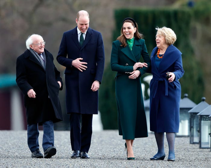 Tháng 3/2020, cặp đôi có chuyến thăm chính thức đến Ireland. Từ trái qua phải: Tổng thống Ireland Michael D. Higgins, Hoàng tử William, Công nương Kate, và phu nhân Sabina - vợ của ông Higgins.