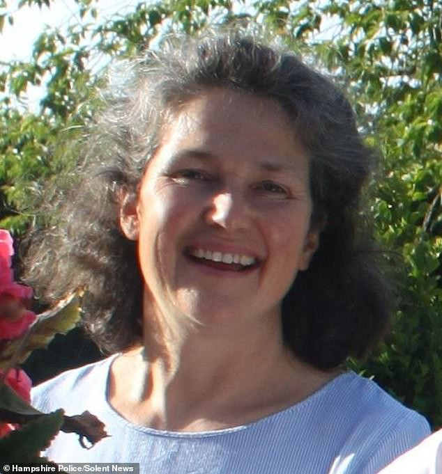 Nghich tu sat hai me roi goi dien bao canh sat-Hinh-2