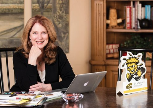 Điều ít biết về phu nhân Ngoại trưởng Mỹ có thể đã mắc COVID-19 - Hình 3 Dieu it biet ve phu nhan Ngoai truong My co the da mac COVID-19-Hinh-3