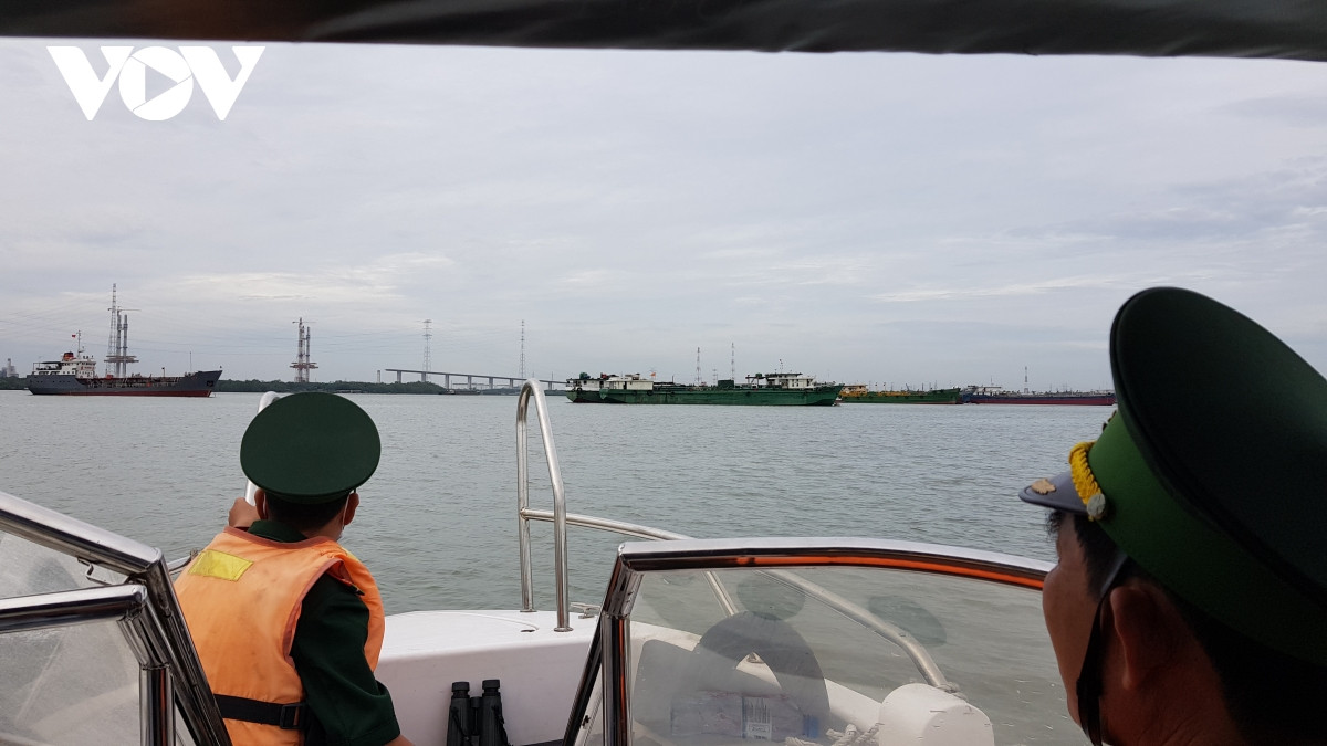 Cao diem le tet, bien phong ra soat tuyen cang bien cua khau trong yeu-Hinh-2