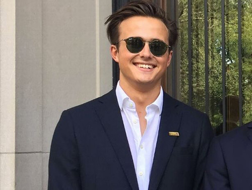 Sau chia sẻ trực tiếp của ông Obama về bạn trai của con gái, những thông tin xung quanh Rory Farquharson lại được nhiều người quan tâm. Nhiều người không khỏi bất ngờ về tài năng cũng như gia thế của chàng trai người Anh điển trai này. Ảnh: Facebook.