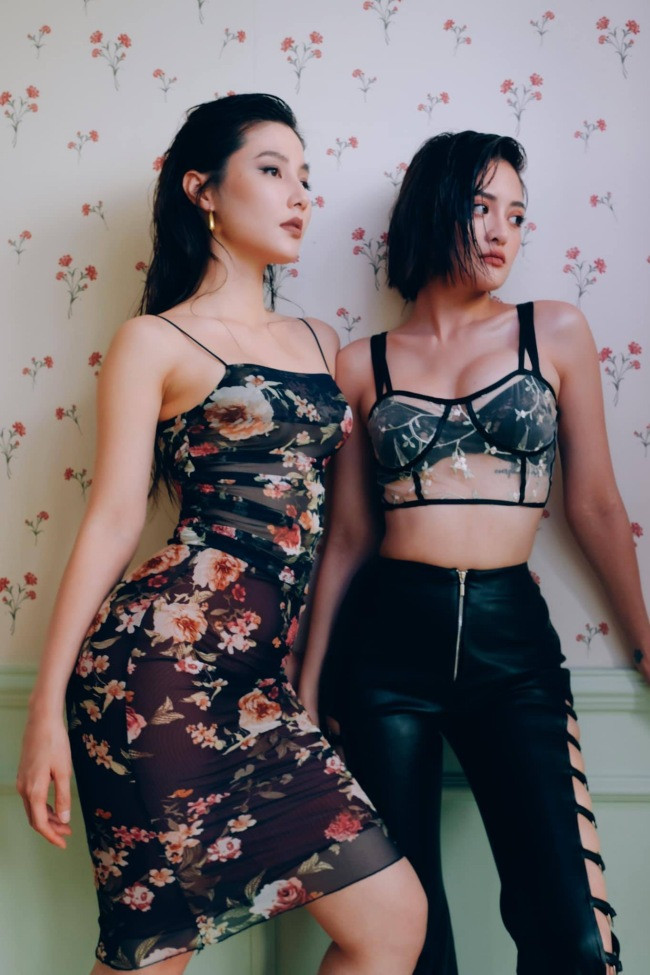 Diễm My với bức hình gần nhất khoe trọn đường cong với thiết kế hoạ tiết tương tự các người đẹp khác.