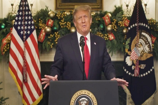 Tong thong Trump bi mat chuan bi video, tung ra ngay truoc Giang sinh