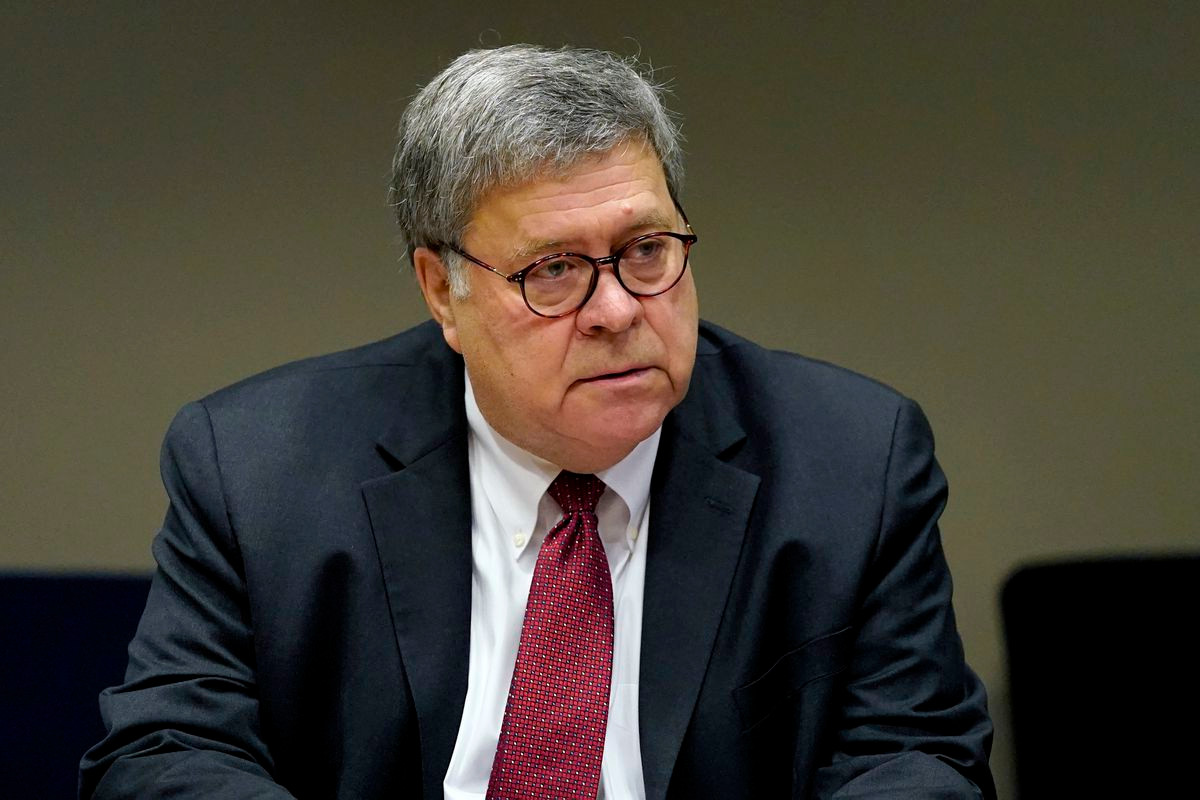 Bộ trưởng Tư pháp William Barr sinh năm 1950 tại New York, Mỹ. Ông tốt nghiệp trường Đại học Columbia vào năm 1971 và nhận bằng Thạc sĩ của trường này vào năm 1973. Ảnh: CT.