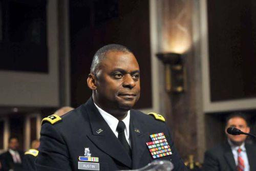 Lloyd Austin là Tư lệnh thứ 12 của Bộ Chỉ huy Trung tâm Mỹ (CENTCOM) và là người da màu đầu tiên đứng đầu tổ chức này. Ông về hưu vào năm 2016. Ảnh: STLA.