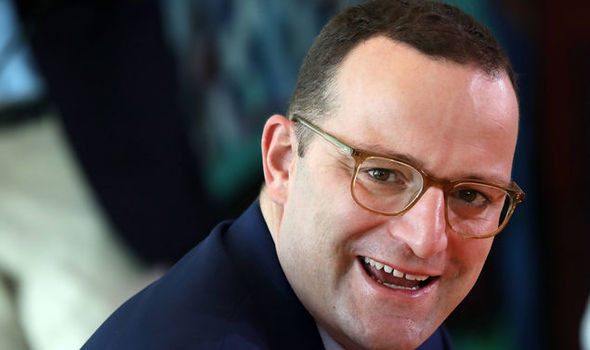 Năm 2002, ở tuổi 22, Spahn trở thành thành viên trẻ nhất của Liên minh Dân chủ Cơ đốc giáo (CDU) trong Quốc hội Đức. Ảnh: DE. 