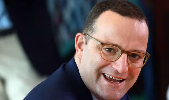 Năm 2002, ở tuổi 22, Spahn trở thành thành viên trẻ nhất của Liên minh Dân chủ Cơ đốc giáo (CDU) trong Quốc hội Đức. Ảnh: DE. 