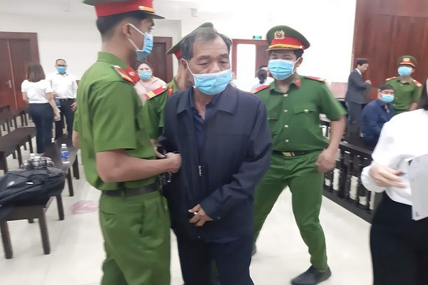 Ong Tram Be bi de nghi tang an gap doi