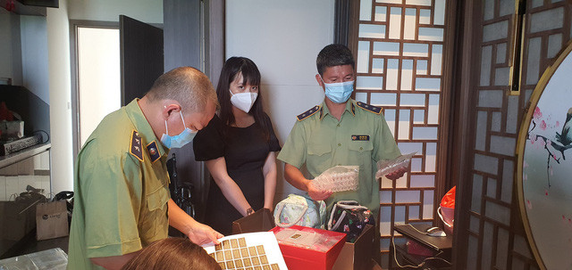  Phát hiện lượng lớn đông trùng hạ thảo không rõ nguồn gốc: Ngày 17/6, qua kiểm tra cơ sở kinh doanh Đông trùng hạ thảo tại khu đô thị Vinhomes Symphony (quận Long Biên, Hà Nội), Đội Quản lý thị trường số 1 - Cục Quản lý thị trường Hà Nội đã phát hiện lô hàng lớn đông trùng hạ thảo không rõ nguồn gốc xuất xứ. Chủ cơ sở là bà Phạm Thanh Thủy (SN 1988 ở Hà Nội). Đội Quản lý thị trường số 1 đã tiến hành tịch thu toàn bộ lô hàng để xác minh, làm rõ.