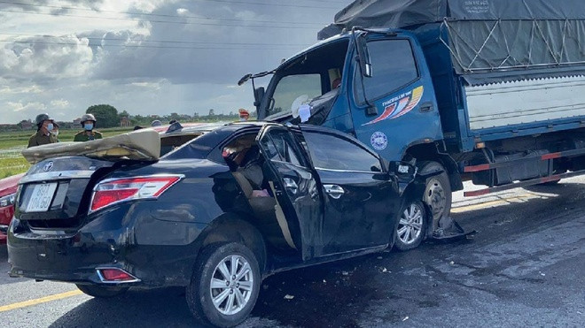 Theo thông tin từ Cục Đăng kiểm Việt Nam, xe ô tô con biển kiểm soát 89A-104.50, là xe 5 chỗ, có nhãn hiệu-số loại: TOYOTA-VIOSENSP151LBEMRKU, sản xuất năm 2017, tại Việt Nam. Chủ xe theo giấy đăng ký xe là Nguyễn Văn Phú, địa chỉ tại Quán Trạch, Yên Nghĩa, Văn Giang, tỉnh Hưng Yên. Xe được kiểm định lần gần nhất ngày 3/2/2021, tại Trung tâm đăng kiểm xe cơ giới 8906D-tỉnh Hưng Yên, có hạn kiểm định đến hết ngày 2/8/2022.