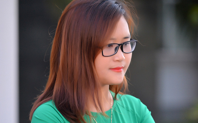 Mặc dù trường THPT Hương Cần (Phú Thọ) có tới 85% học sinh là người dân tộc thiểu số, nhưng nhờ vào công nghệ thông tin, cô Phượng đưa học sinh của mình tham gia vào các tiết học xuyên biên giới. Mô hình lớp học xuyên biên giới và các dự án quốc tế đem học học sinh dân tộc kết nối với quốc tế để trở thành những công dân toàn cầu.